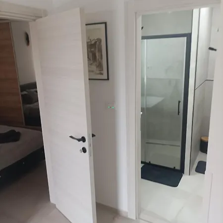 Appartamento Konfort 2+2 Pola