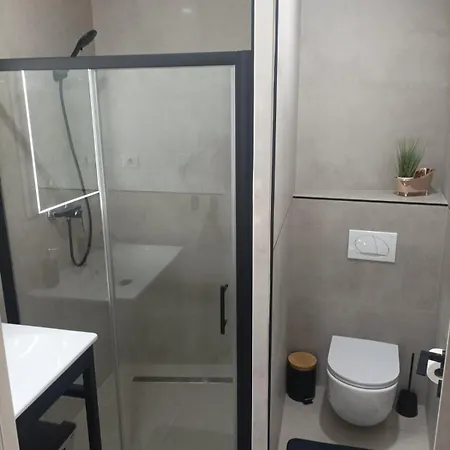 Apartman Konfort 2+2 *