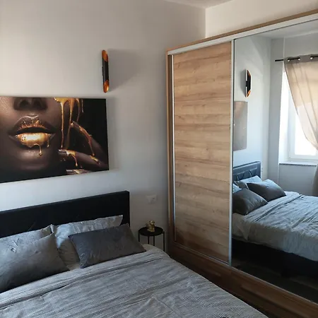 Konfort 2+2 Apartment *