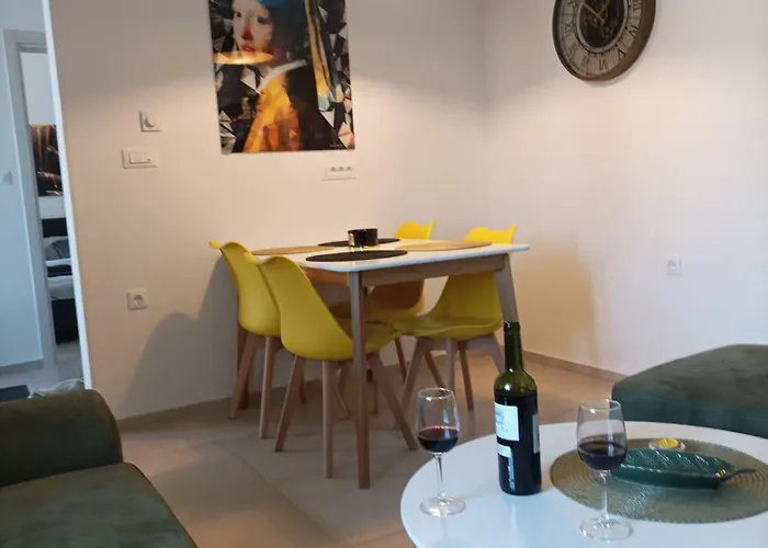 Konfort 2+2 Apartman *